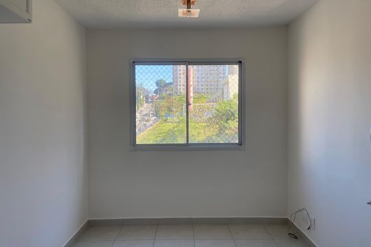Sala de apartamento para alugar com 2 quartos, 32m² em Jardim Celeste, São Paulo