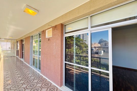 Apartamento para alugar com 3 quartos, 135m² em Botafogo, Rio de Janeiro