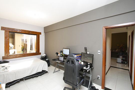 Quarto 2 de casa à venda com 6 quartos, 400m² em São Bento, Belo Horizonte