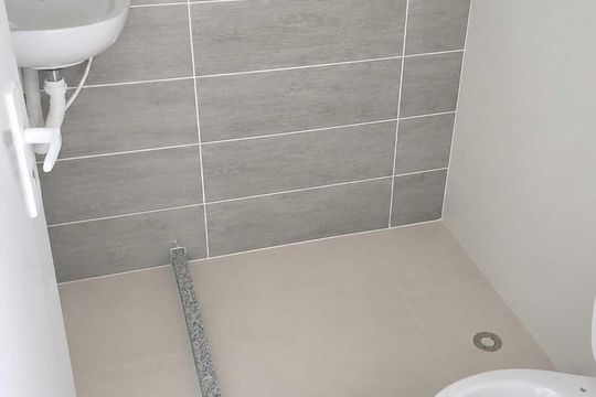 Banheiro de apartamento para alugar com 1 quarto, 35m² em Marapicu, Nova Iguaçu