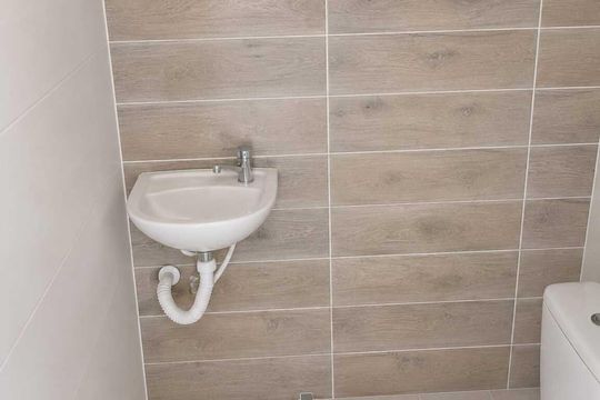 Banheiro de apartamento para alugar com 1 quarto, 35m² em Marapicu, Nova Iguaçu