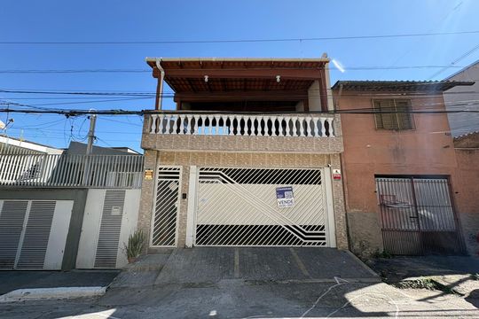 Fachada de casa à venda com 3 quartos, 300m² em Vila Rica, São Paulo