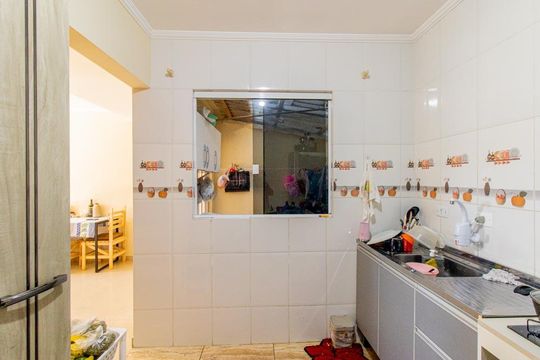 Cozinha de casa à venda com 3 quartos, 150m² em Sítio Cercado, Curitiba