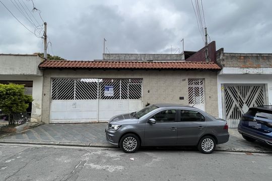 Fachada+Placa de casa para alugar com 3 quartos, 80m² em Parque Cruzeiro do Sul, São Paulo
