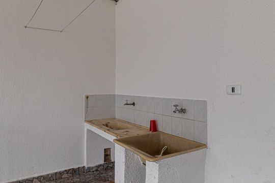 Área de Serviço de casa para alugar com 3 quartos, 80m² em Parque Cruzeiro do Sul, São Paulo