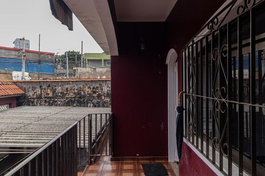Varanda de casa para alugar com 3 quartos, 80m² em Parque Cruzeiro do Sul, São Paulo
