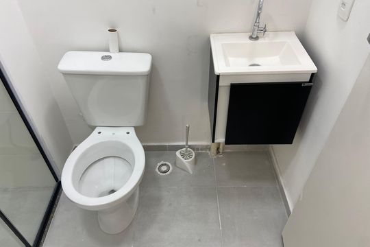 Banheiro de apartamento à venda com 2 quartos, 37m² em Jaguaré, São Paulo