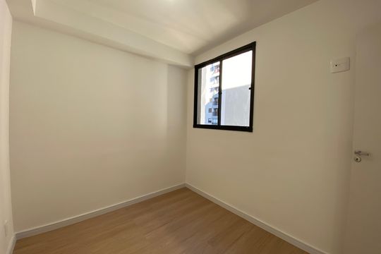 Quarto de apartamento à venda com 2 quartos, 37m² em Jaguaré, São Paulo
