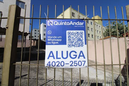 Placa de apartamento para alugar com 2 quartos, 50m² em Conjunto Habitacional Padre Manoel de Paiva, São Paulo