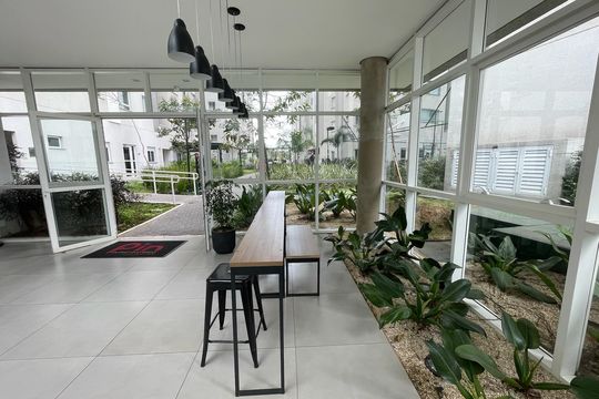 Hall de entrada de apartamento à venda com 2 quartos, 36m² em Vila das Bandeiras, Guarulhos