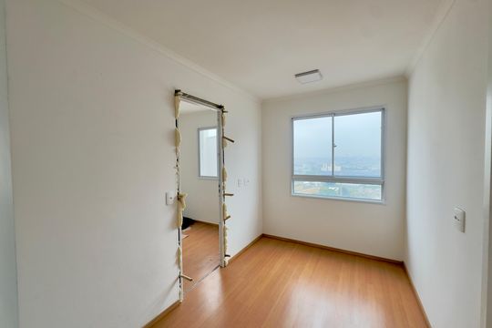 Apartamento à venda com 2 quartos, 36m² em Vila das Bandeiras, Guarulhos