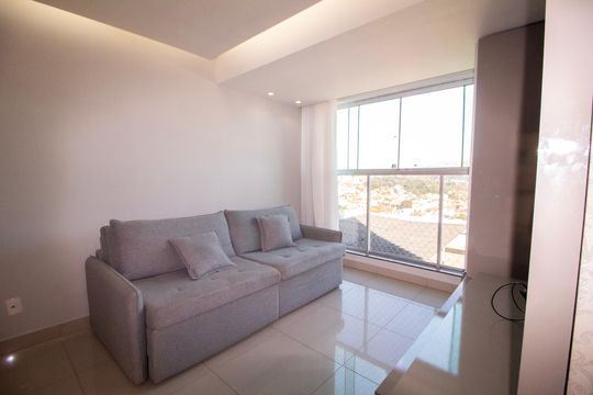 Sala de Estar de apartamento para alugar com 3 quartos, 79m² em Caiçaras, Belo Horizonte