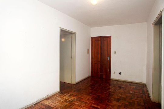 Sala de apartamento à venda com 1 quarto, 42m² em Jardim Botânico, Porto Alegre