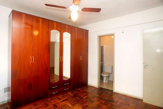 Suíte de apartamento à venda com 1 quarto, 42m² em Jardim Botânico, Porto Alegre