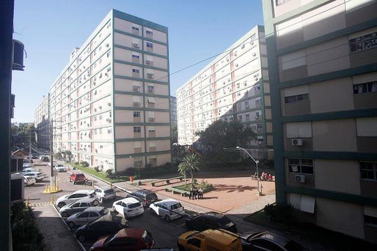 Vista da sala de apartamento à venda com 1 quarto, 42m² em Jardim Botânico, Porto Alegre