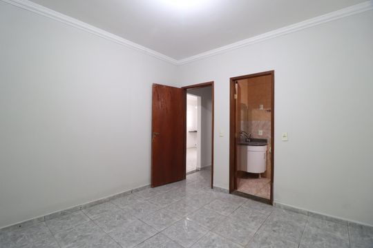 Quarto 1 - Suíte de casa para alugar com 2 quartos, 70m² em Jardim Europa, Uberlândia