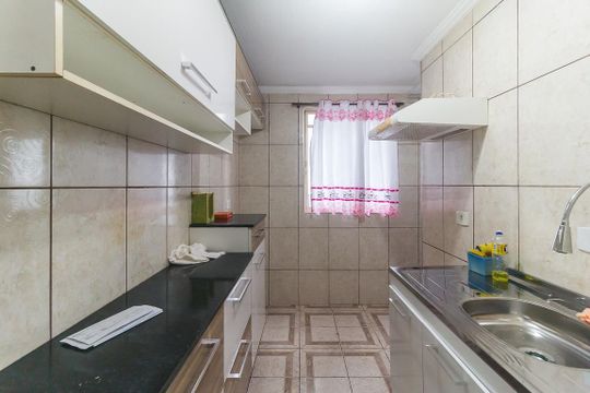 Cozinha de apartamento para alugar com 2 quartos, 50m² em Jardim Debora, Poá