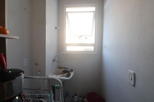 Cozinha e Área de Serviço de apartamento à venda com 2 quartos, 47m² em Olaria, Canoas