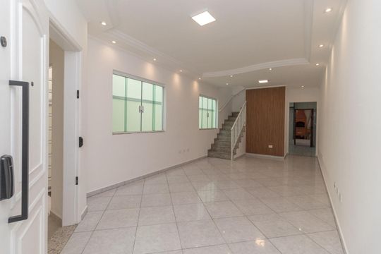 Casa à venda com 3 quartos, 125m² em Jardim Vila Formosa, São Paulo