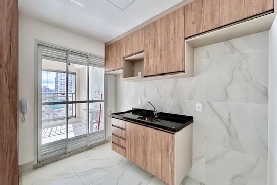 Cozinha de apartamento para alugar com 2 quartos, 84m² em Brás, São Paulo