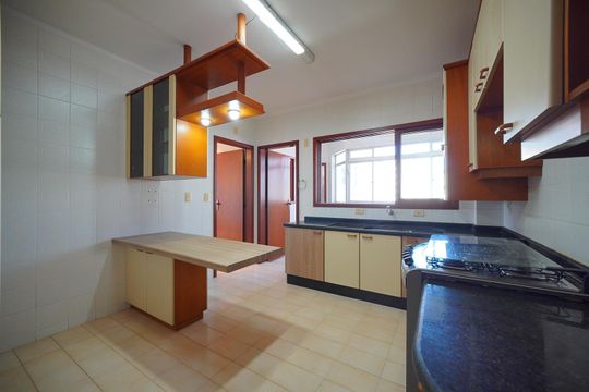 Cozinha de apartamento para alugar com 3 quartos, 124m² em Balneário, Florianópolis
