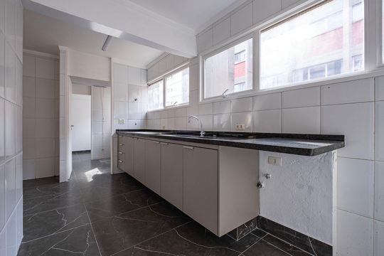 Cozinha de apartamento para alugar com 3 quartos, 127m² em Paraíso, São Paulo