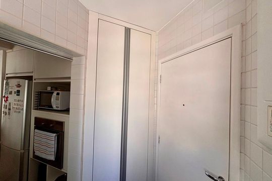 Cozinha de apartamento à venda com 2 quartos, 71m² em Paraíso, São Paulo