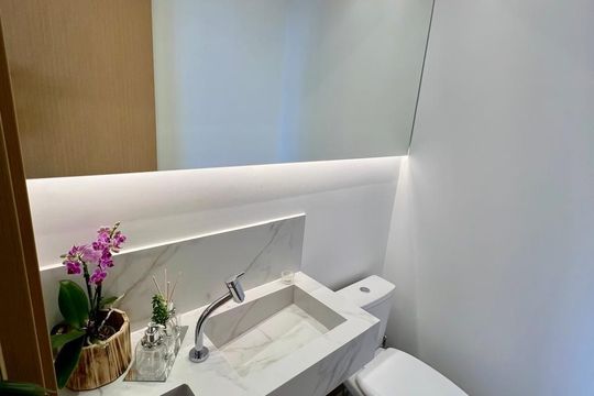 Banheiro de apartamento à venda com 3 quartos, 97m² em Setor Bueno, Goiânia