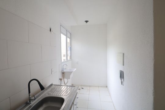Cozinha e Área de Serviço de apartamento à venda com 2 quartos, 42m² em Olaria, Canoas