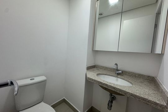 Lavabo de apartamento para alugar com 1 quarto, 39m² em Km 18, Osasco