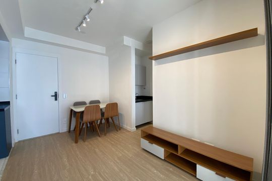 Sala de apartamento para alugar com 1 quarto, 49m² em Vila Sonia, São Paulo