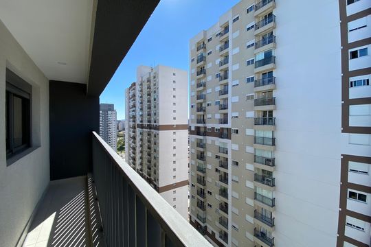 Sacada vista de apartamento para alugar com 1 quarto, 45m² em Vila Sonia, São Paulo
