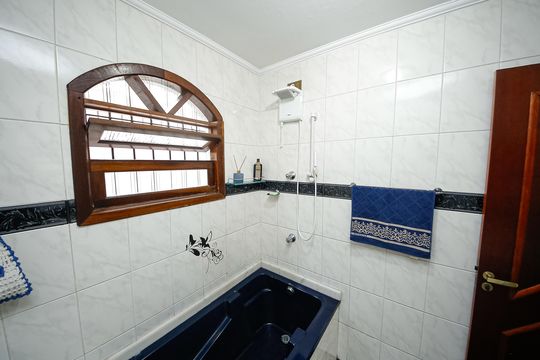 Casa para alugar com 2 quartos, 299m² em Jardim Egle, São Paulo