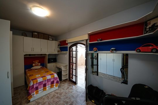 Casa para alugar com 2 quartos, 299m² em Jardim Egle, São Paulo