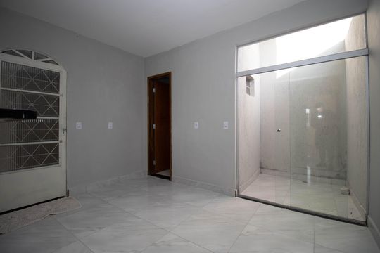 Sala de apartamento para alugar com 1 quarto, 52m² em Ceilandia, Brasília