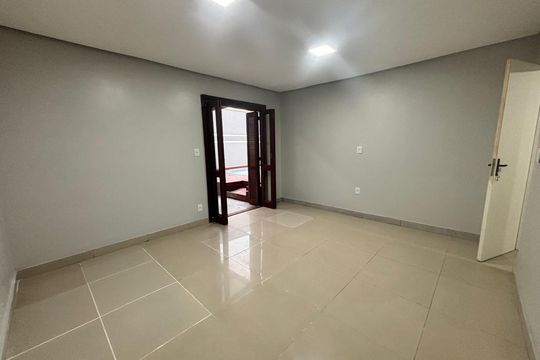 Casa para alugar com 3 quartos, 400m² em Santo Afonso, Novo Hamburgo