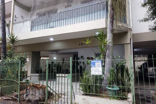 Fachada de apartamento à venda com 2 quartos, 75m² em Tanque, Rio de Janeiro