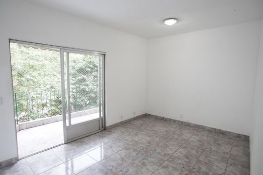 Apartamento à venda com 2 quartos, 75m² em Tanque, Rio de Janeiro