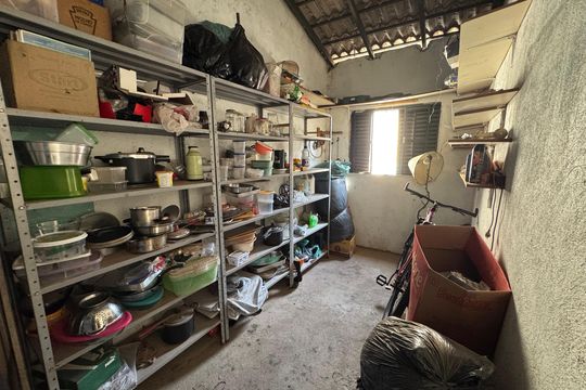 Despensa de casa à venda com 5 quartos, 400m² em Setor Habitacional Arniqueira, Brasília