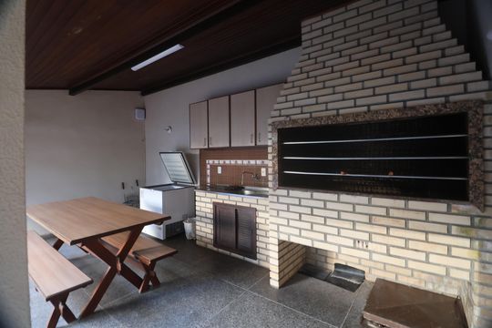 Área comum - Churrasqueira de apartamento para alugar com 2 quartos, 122m² em Centro, Canoas