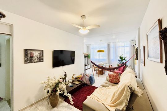Sala de apartamento para alugar com 2 quartos, 90m² em Copacabana, Rio de Janeiro