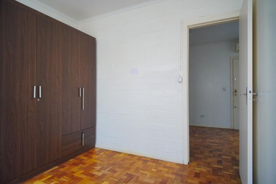 Quarto de apartamento à venda com 1 quarto, 40m² em Cristo Redentor, Porto Alegre