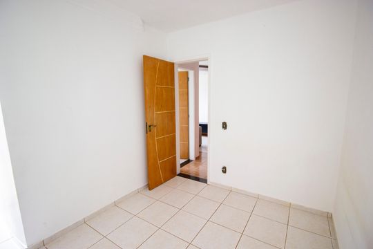 Apartamento para alugar com 2 quartos, 64m² em Conjunto F, Brasília