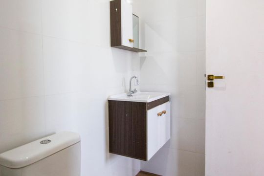 Apartamento para alugar com 2 quartos, 64m² em Conjunto F, Brasília