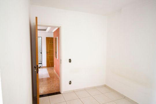 Apartamento para alugar com 2 quartos, 64m² em Conjunto F, Brasília