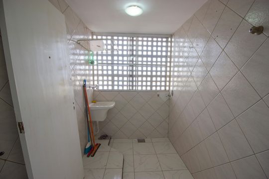 Apartamento para alugar com 2 quartos, 64m² em Conjunto F, Brasília