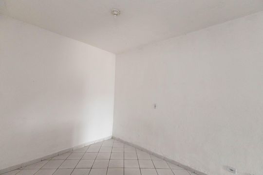 Sala  de casa para alugar com 1 quarto, 40m² em Jardim Daysy, São Paulo