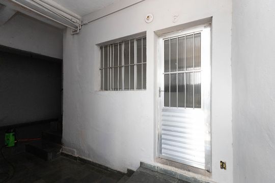 Área externa de casa para alugar com 1 quarto, 40m² em Jardim Daysy, São Paulo