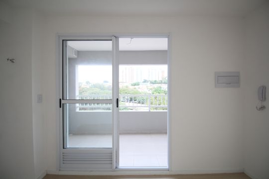 Sala/Cozinha de apartamento para alugar com 2 quartos, 38m² em Vila Sonia, São Paulo