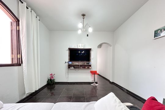 Casa à venda com 4 quartos, 244m² em Pedra Azul, Contagem